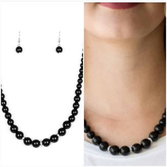SHOWTIME SHIMMER BLACK NECKLACE/EARRING SET